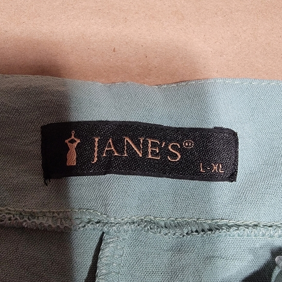 Jane's Size L-XL Sage Green Overalls / Jumpsuit, Excellent Used Condition - Picture 11 of 14